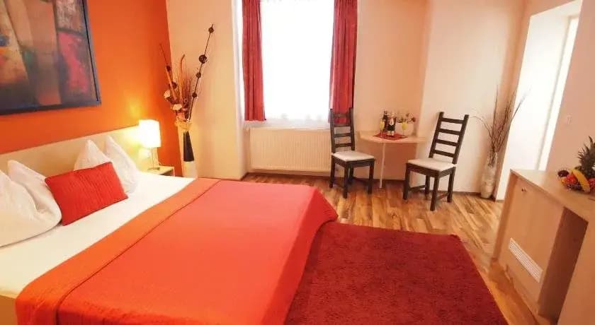 Pension De Lux - photo 6