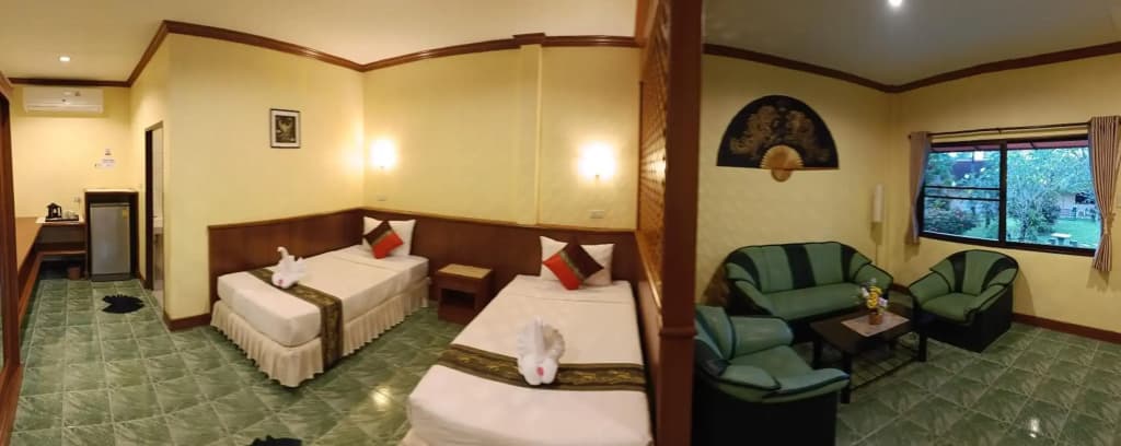 The Gold-Digger's Resort - photo 4