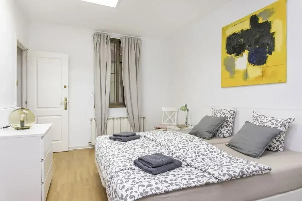 Stunning Apartment Bruc - photo 29