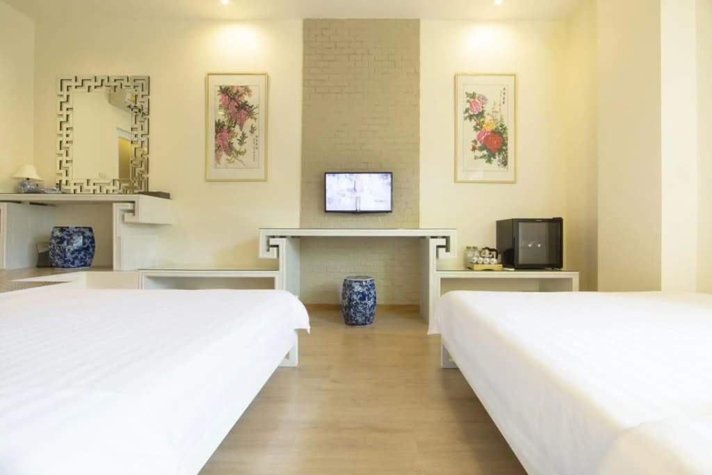 O'nya Phuket Hotel - photo 6