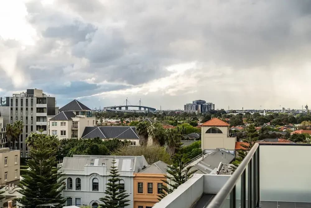 Nott's Nook- 1-bed With Rooftop Views - photo 8