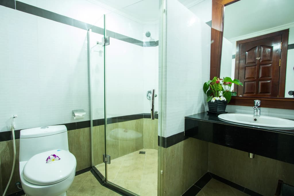 Royal Empire Hotel - photo 31