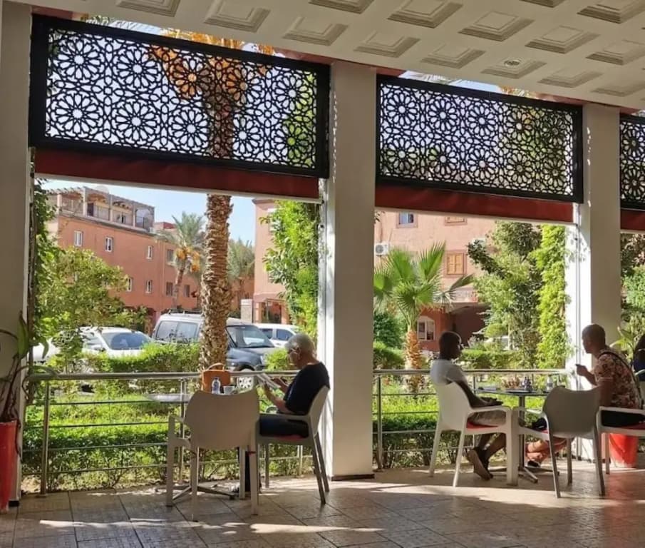 Riad with Outdoor Swimming Pools - photo 16