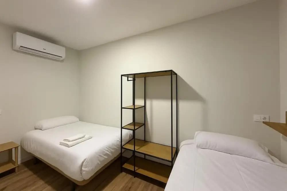 Hostal Ramon y Cajal - photo 2