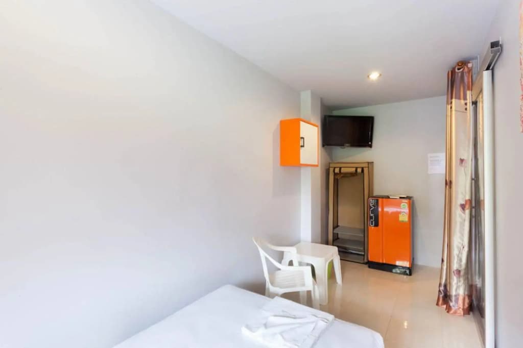 Luna Guesthouse and Travel - photo 5