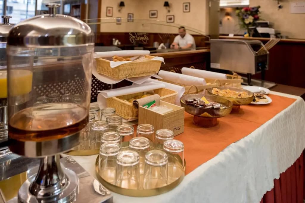 Gold Hotel Budapest - photo 40