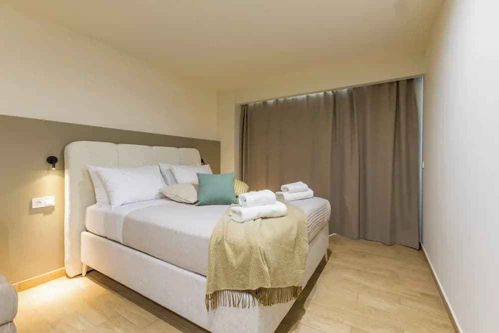 Raise Thiseio Stylish Living - photo 28