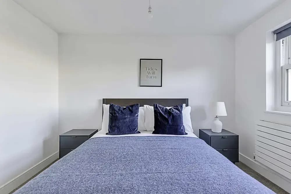 Chic Chiswick Apartment - photo 2