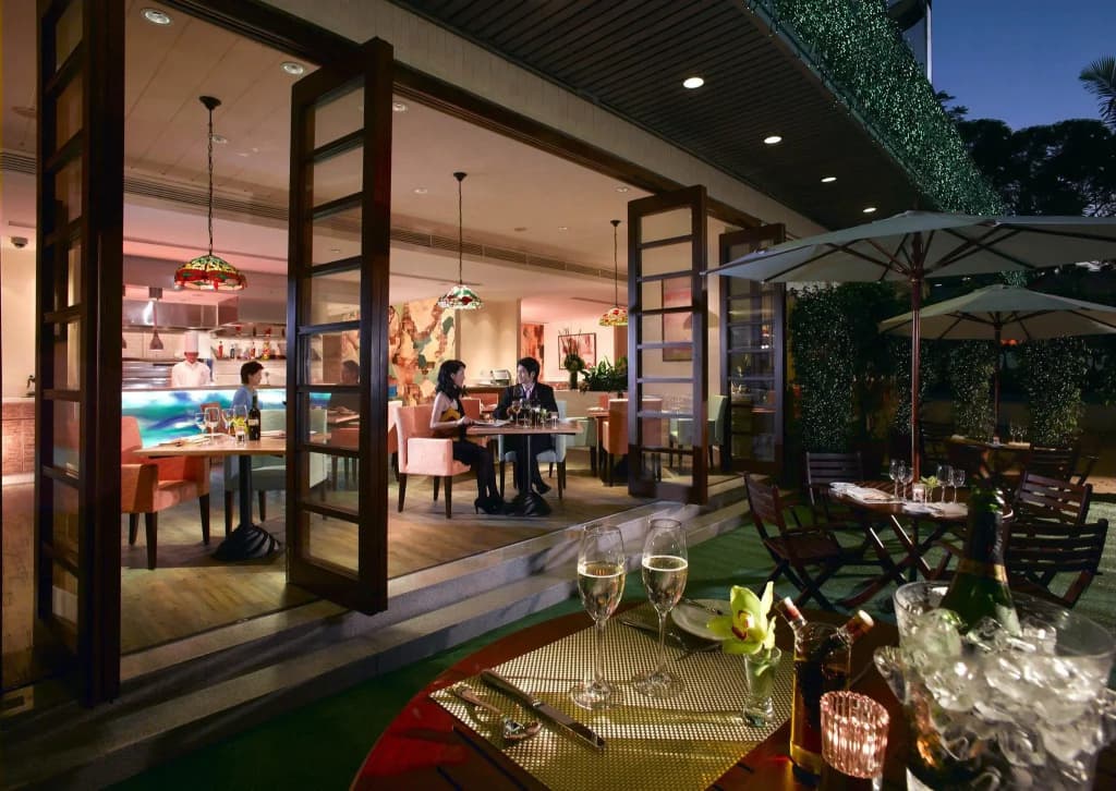 Regal Riverside Hotel - photo 30