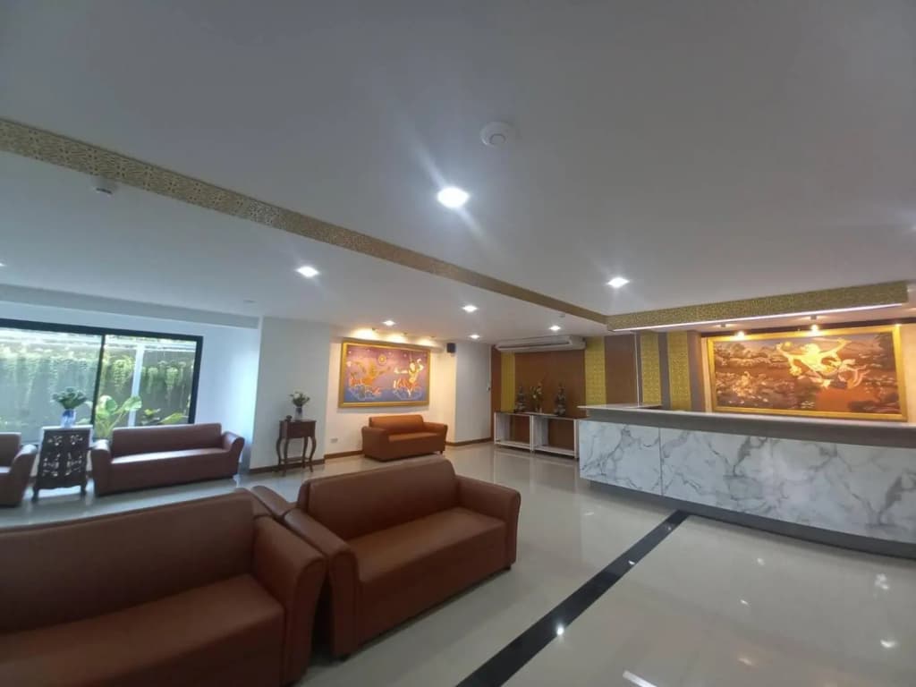 Buri Hotel and Hostel - photo 2