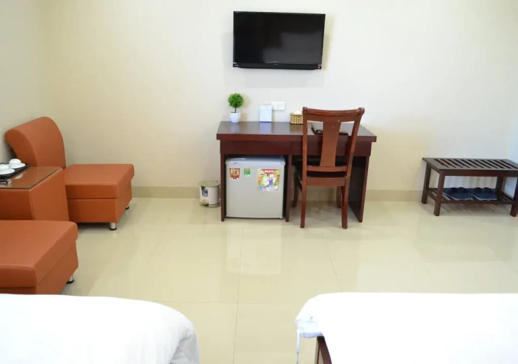 Kenny Hotel - photo 2