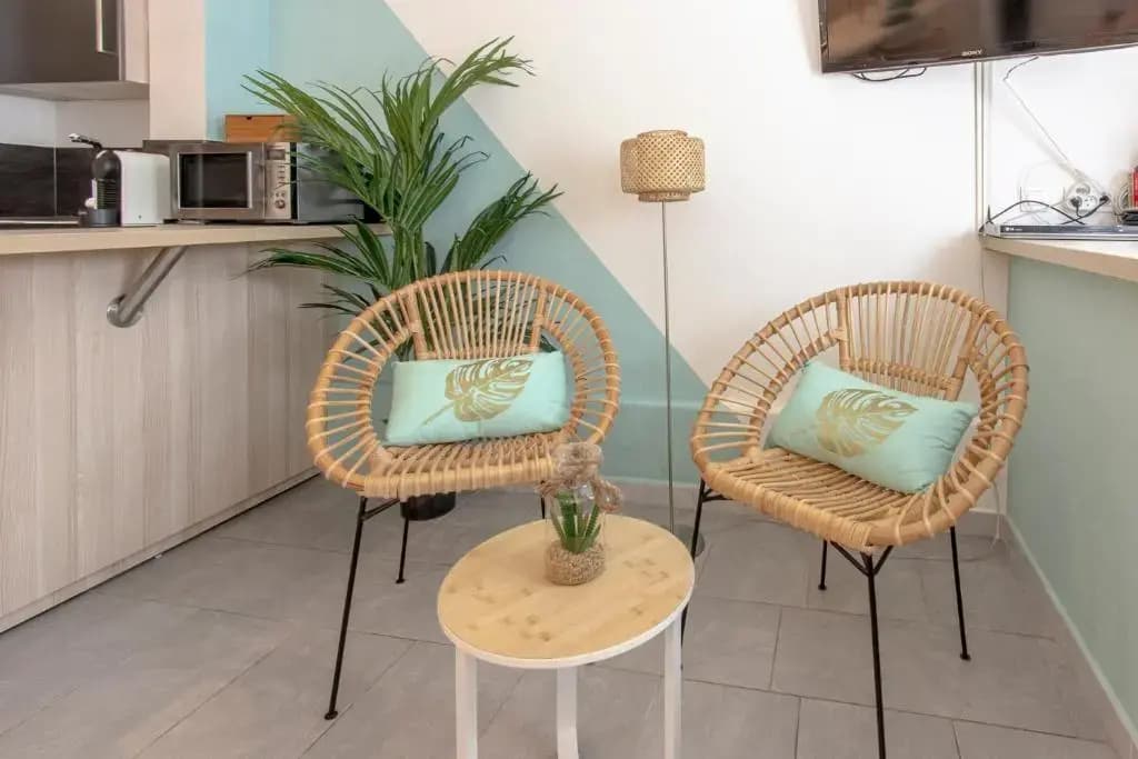 Studio climatisé à 50m des plages - photo 10