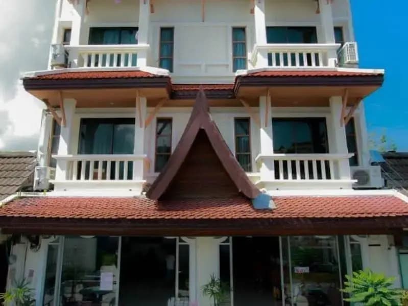Phuket Holiday Hostel - photo 1