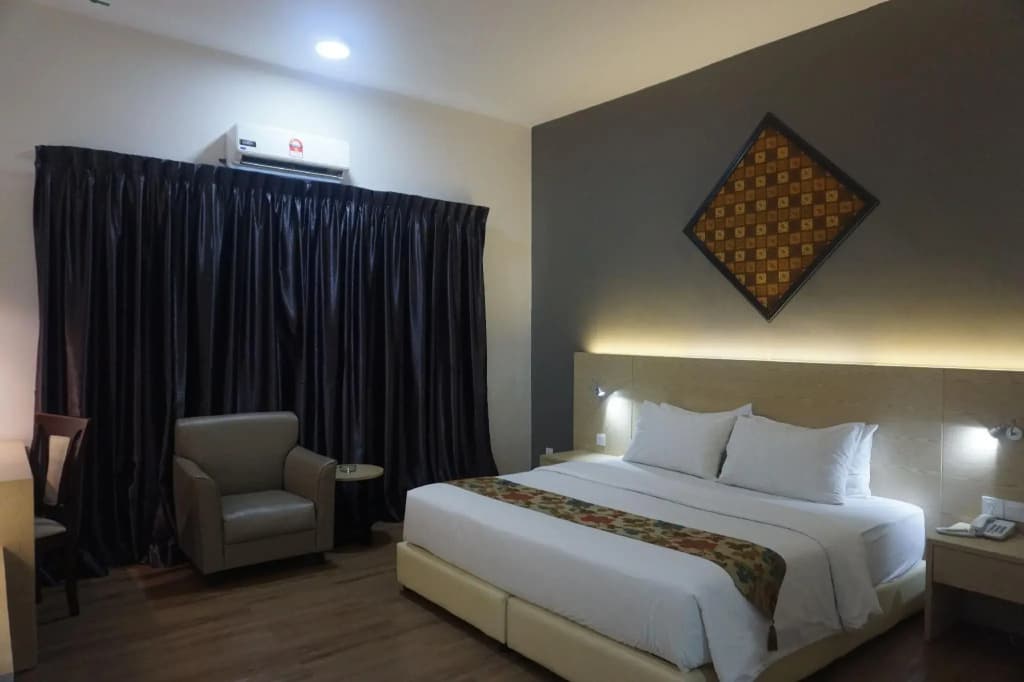 Summit Signature Hotel Batu Pahat - photo 9