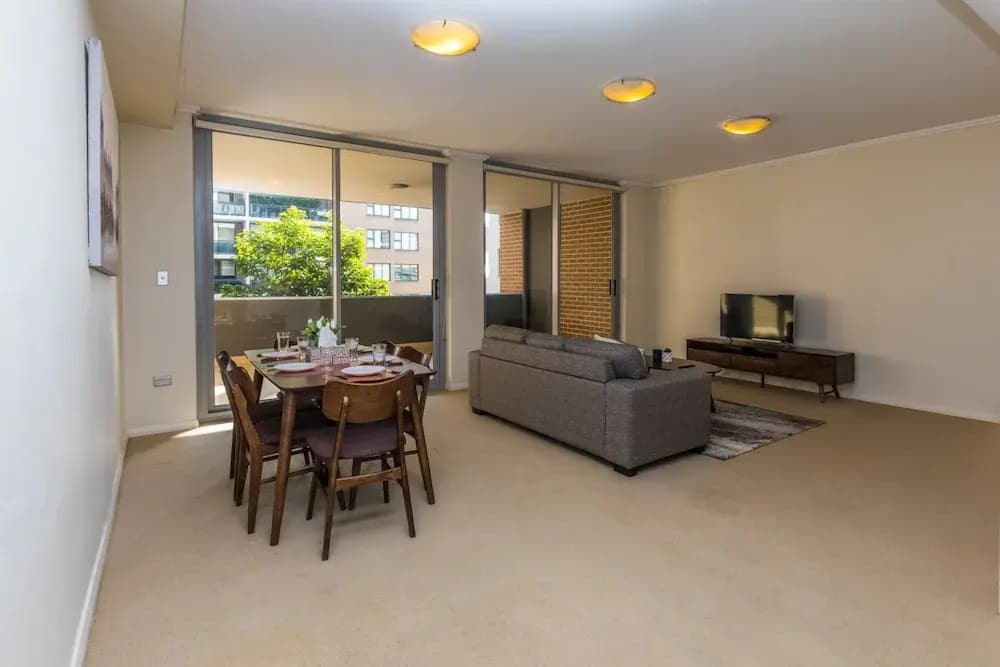 Perfectly Located Apartment - photo 4