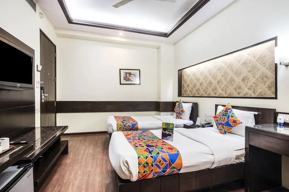 Stallen Suites Nehru Place by FabHotels - photo 7