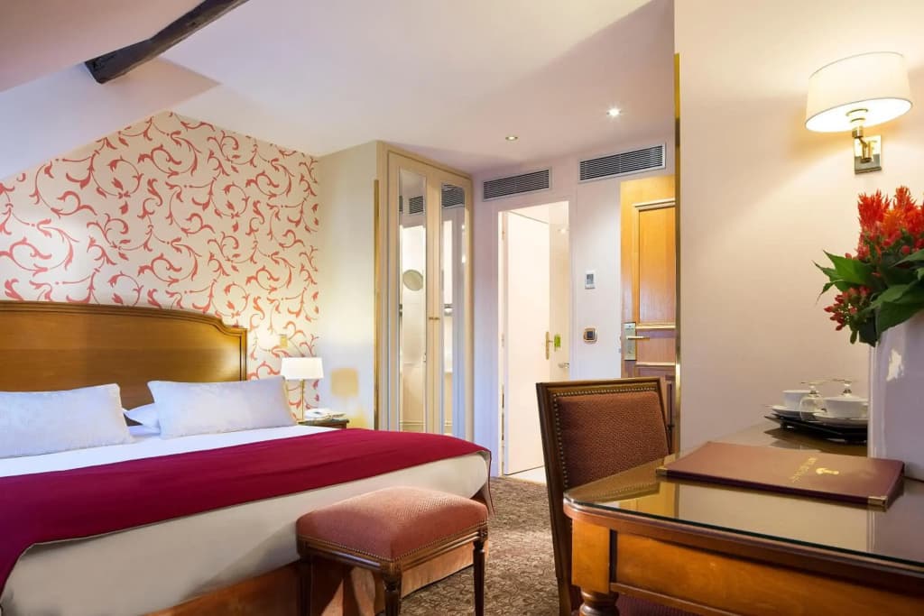 Hotel Queen Mary Paris - photo 3