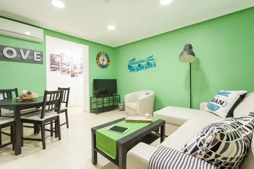 Modern & Beautiful Apt. Historic District - Sol - photo 17