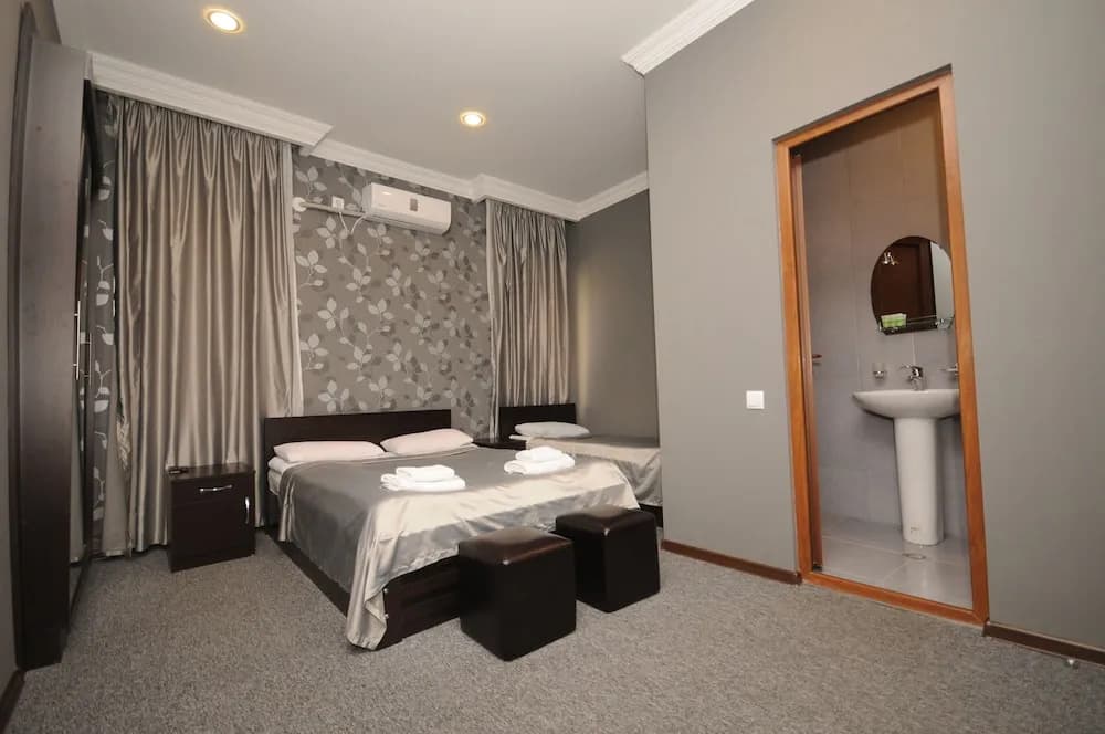 Hotel 7 Rooms - photo 7
