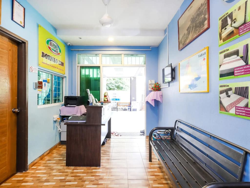 Borneo Inn - photo 2