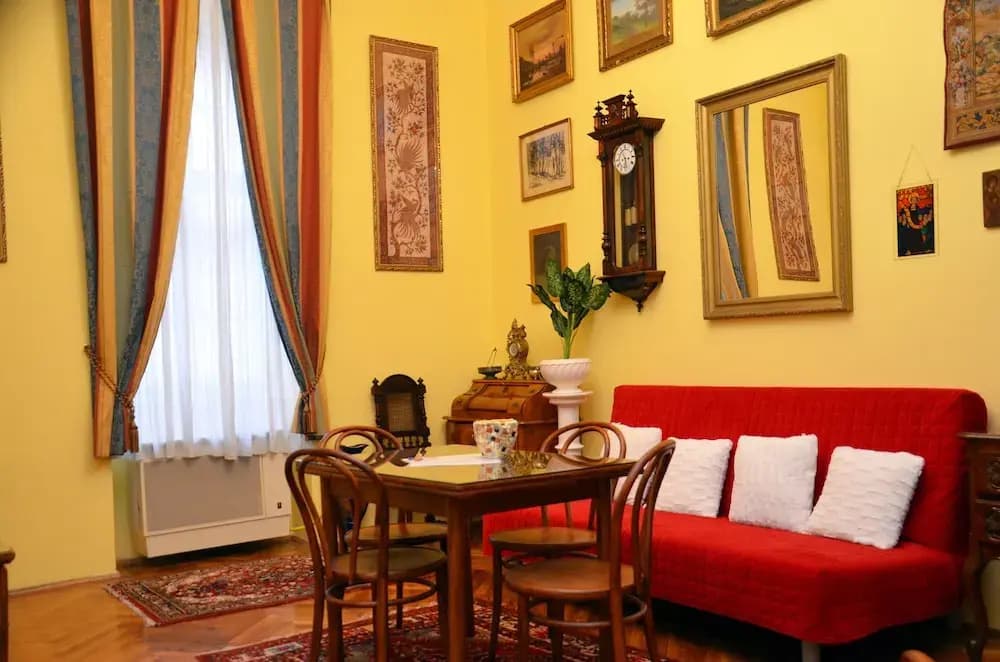 Central Holiday Apartments - photo 20