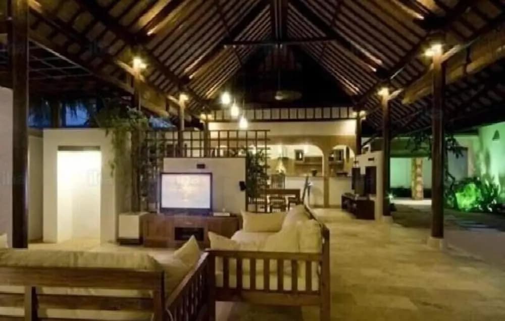 Andrea Villas & Suites - photo 20