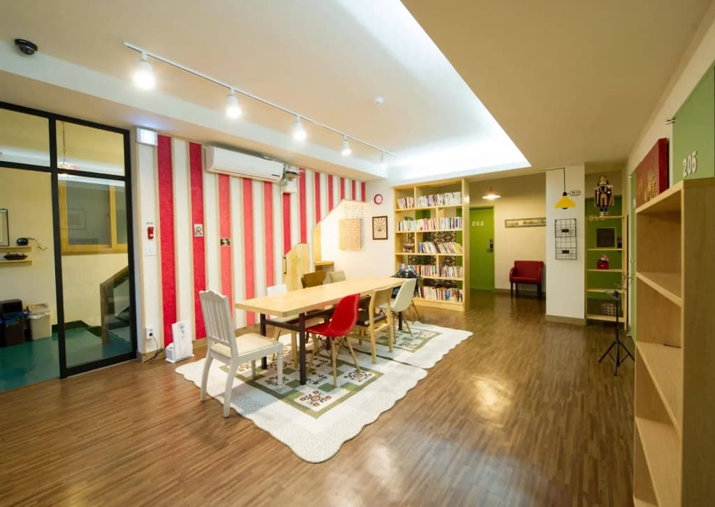 Uwa Guesthouse - photo 23