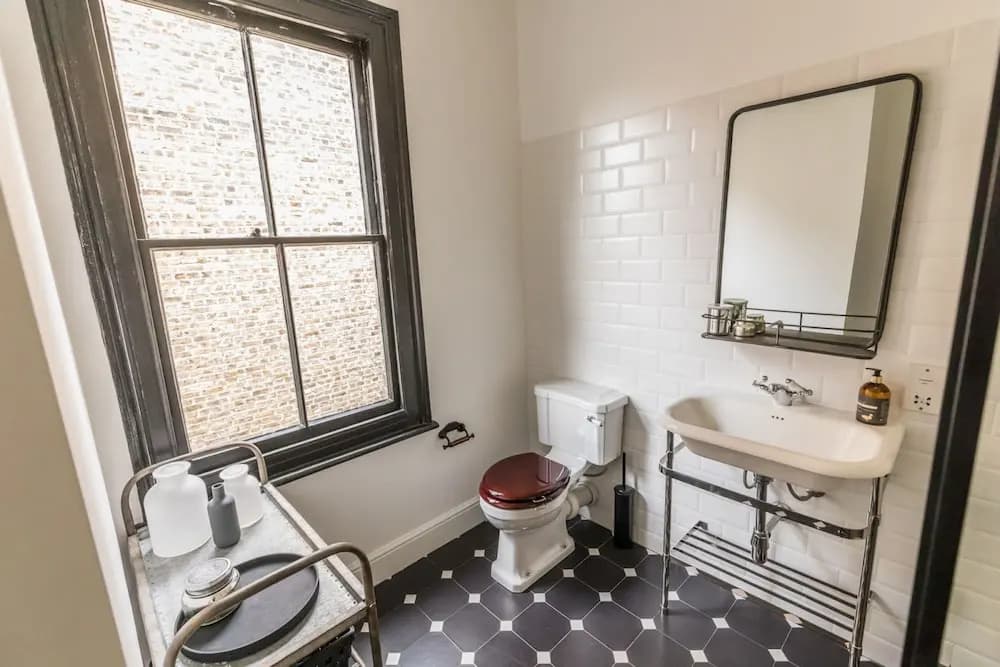 Eson2 - Charming 3 Bedroom Flat in Chelsea - photo 9