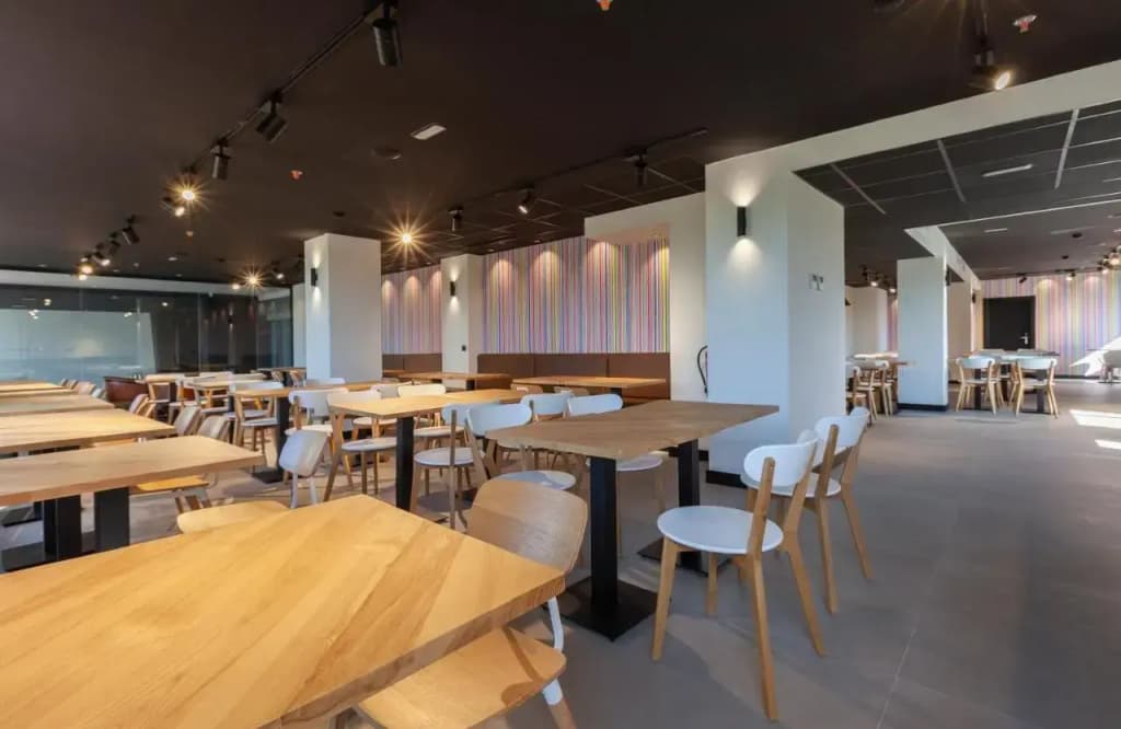 Vertice Roomspace Madrid - photo 26