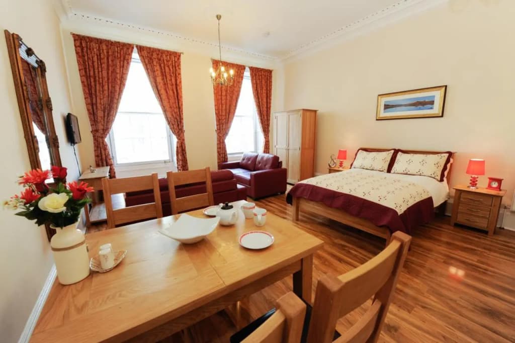 Hub By Premier Inn Edinburgh Haymarket - photo 31