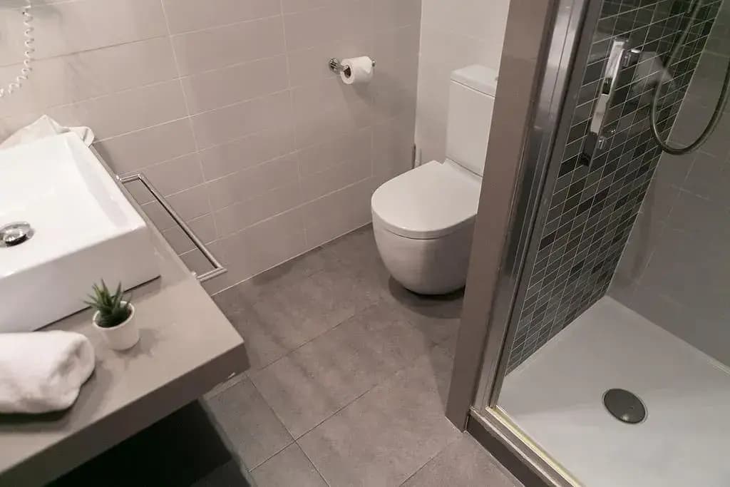 Hostal Tuset - photo 6