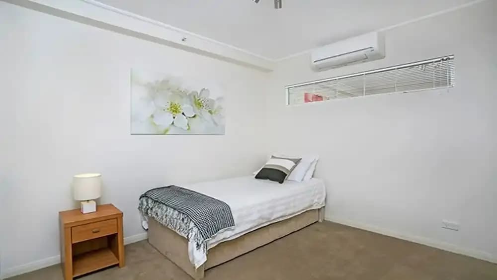 The Apartment Service AX301 - photo 4