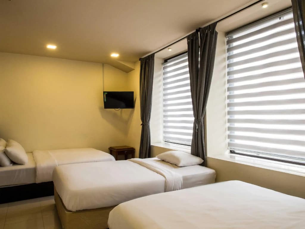 Goldbrick Hotel - photo 4