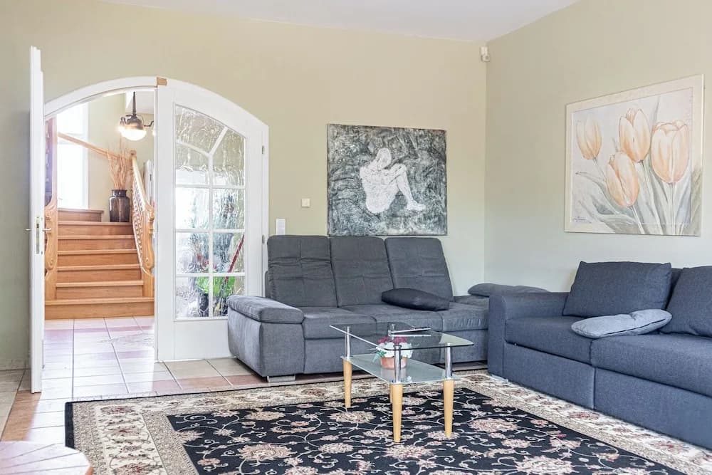 Spacious Garden Villa | 16 Guests - photo 40