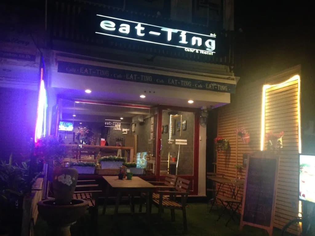 Eat - Ting Cafe and Hostel - photo 18