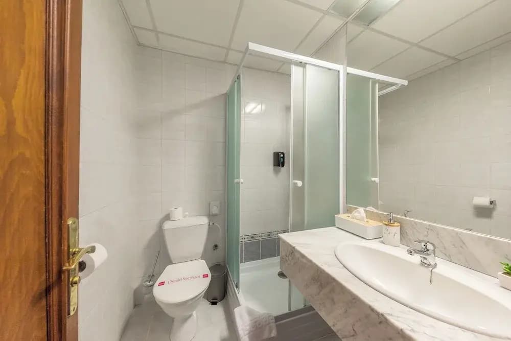 Carl Inn - photo 16