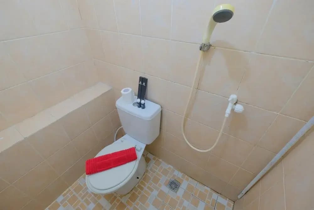 Emerald Functional 2BR Apartment Gading Nias - photo 7