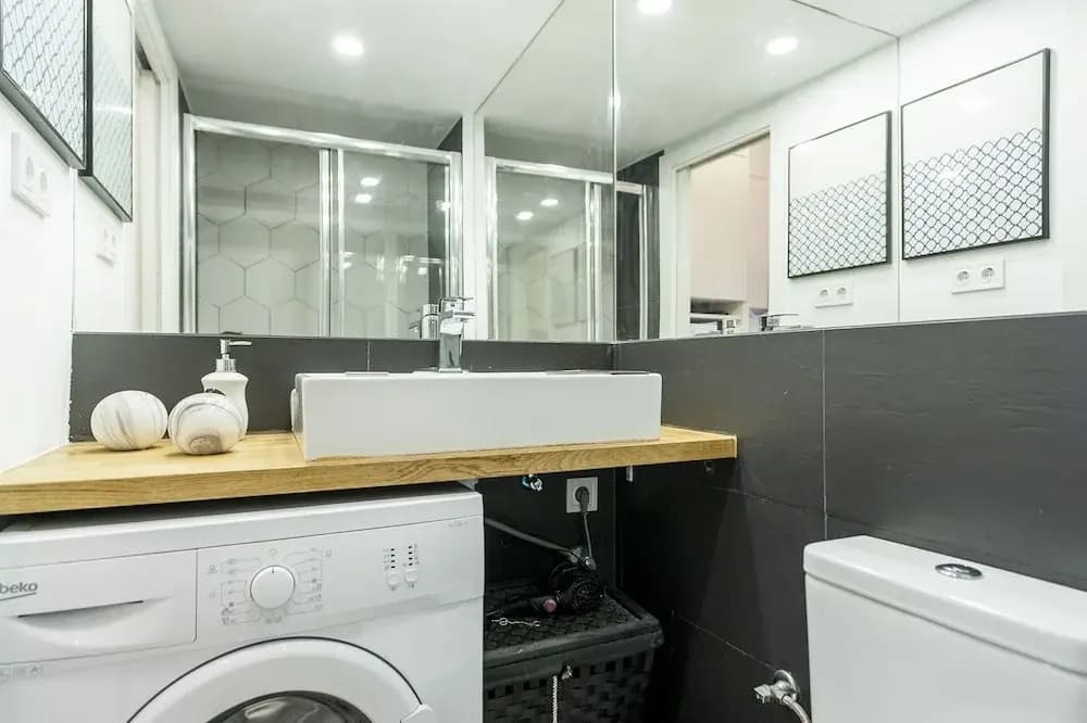 Chic Apartment Lavapies I - photo 11