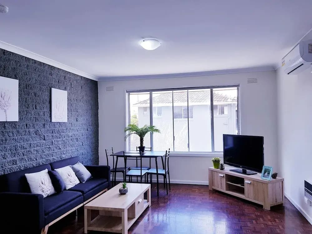 Clayton apartment - photo 4