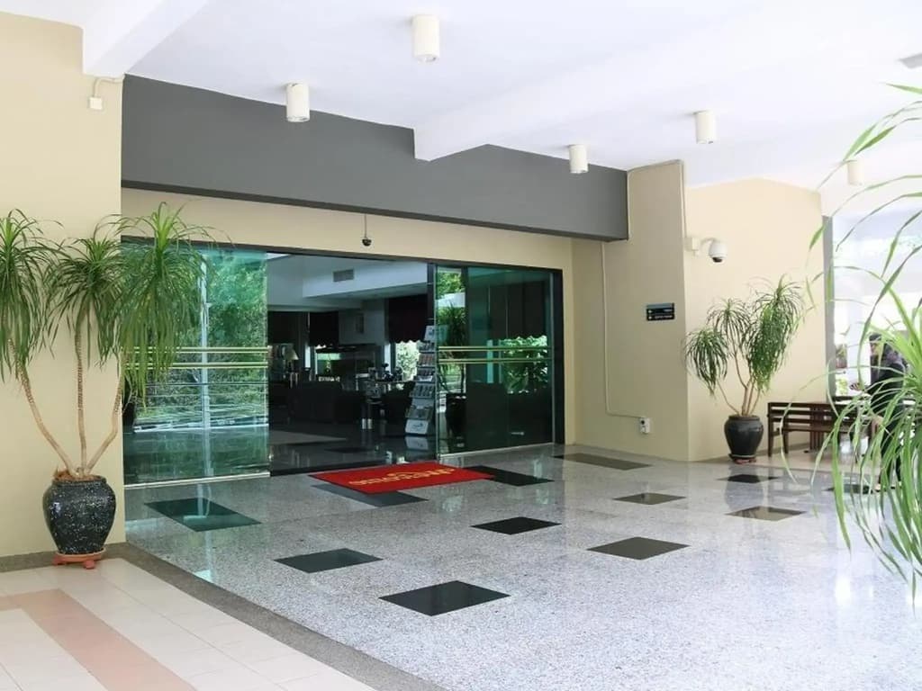 Edc Hotel - main photo