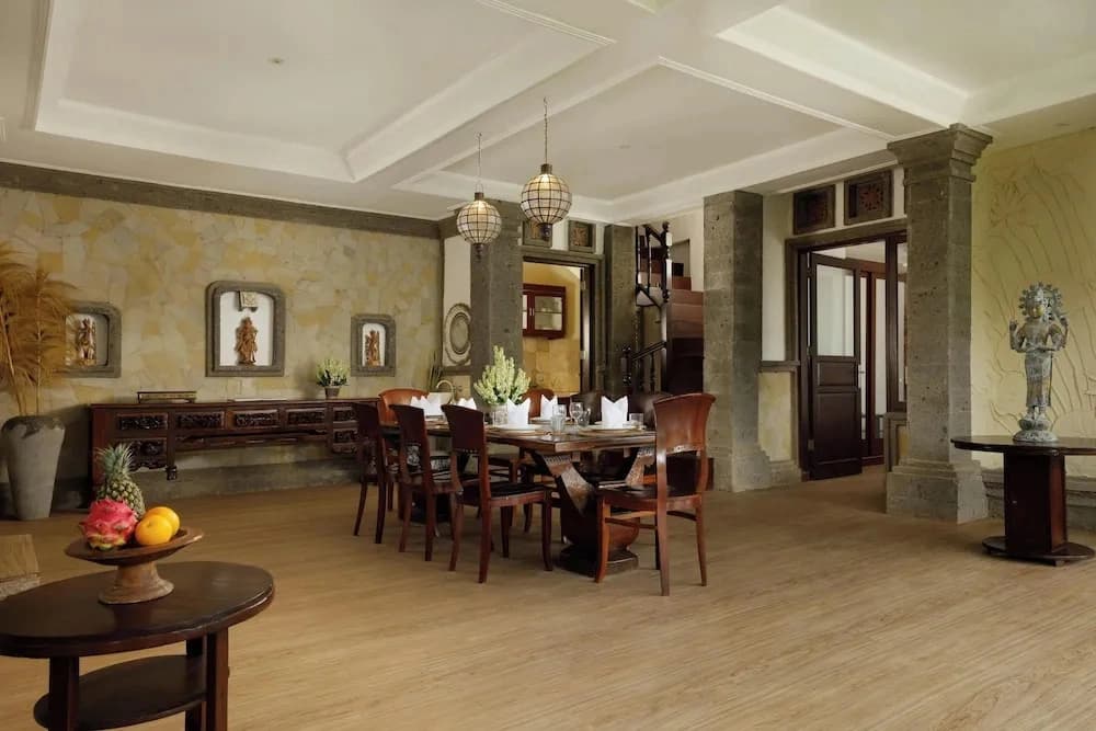 5 Bedroom Villa in Ubud with Jungle view - photo 10