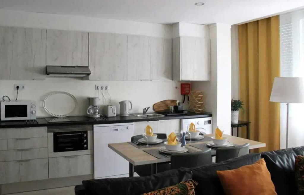 Anjos 44 Lisbon Apartments - photo 14