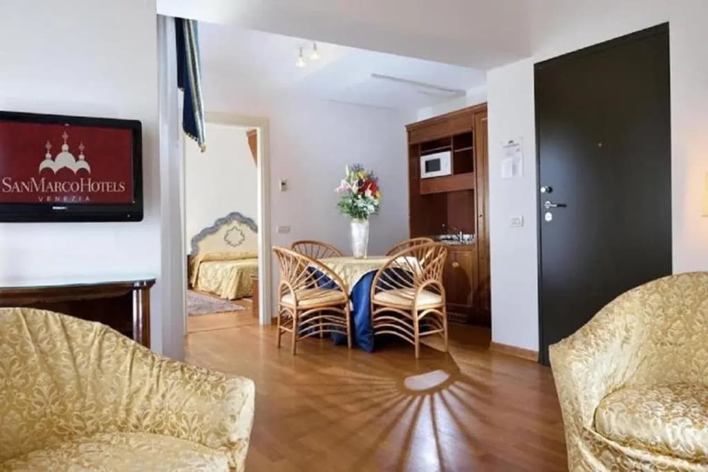 Royal San Marco Hotel - photo 6