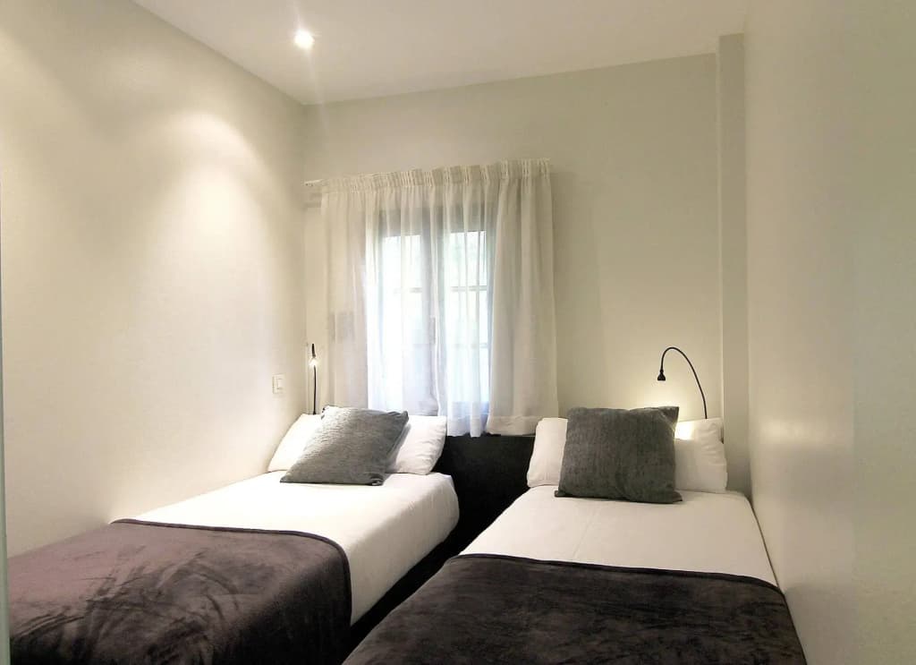 Picasso Apartments - photo 2