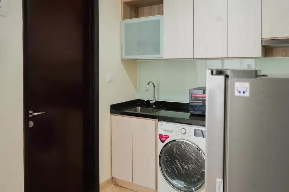 Wonderful 2BR Menteng Park Apartment with Private Lift - photo 6