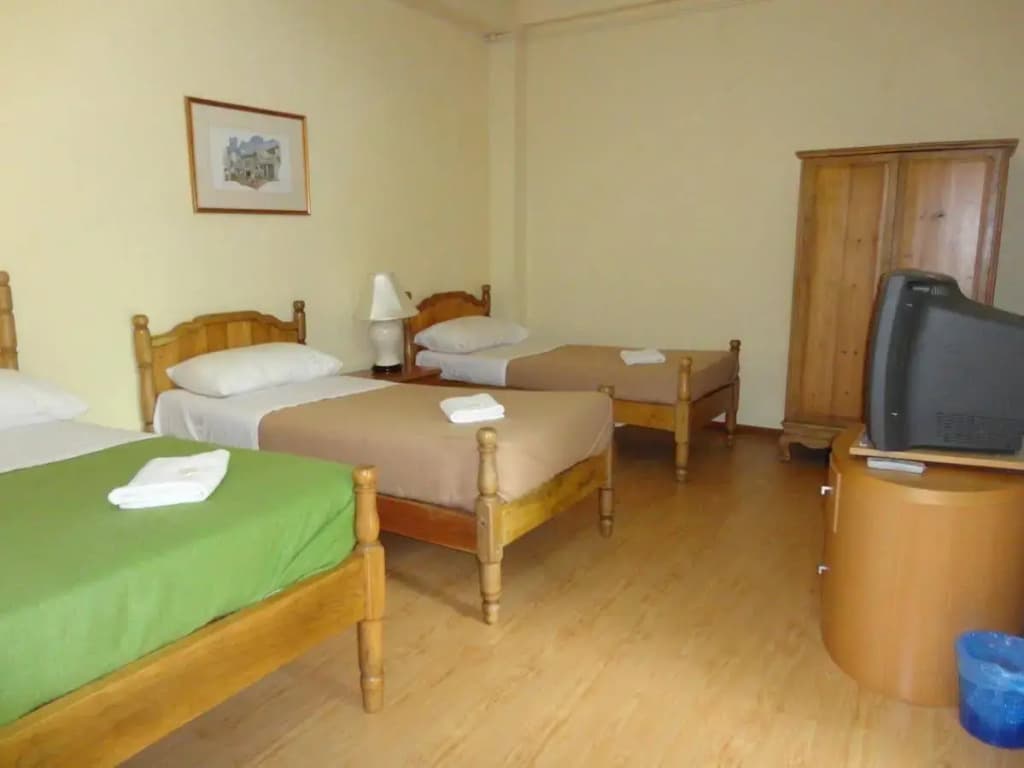 Pristine Hotel - photo 8