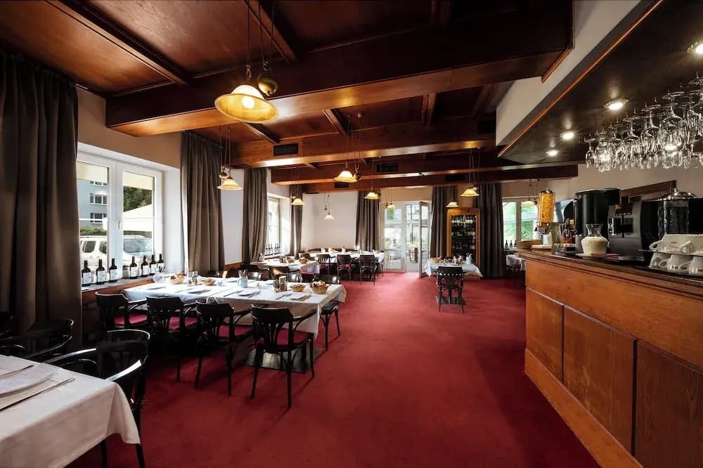 Carl Inn - photo 17