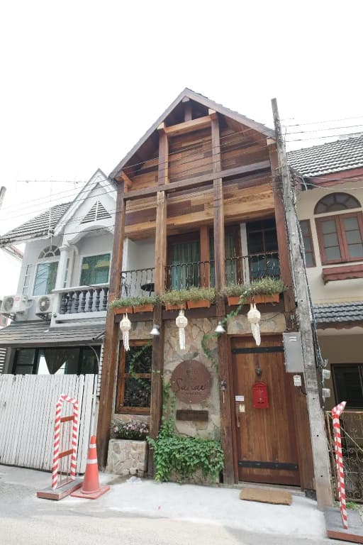 Sanae' Townhouse Chiang Mai - photo 24