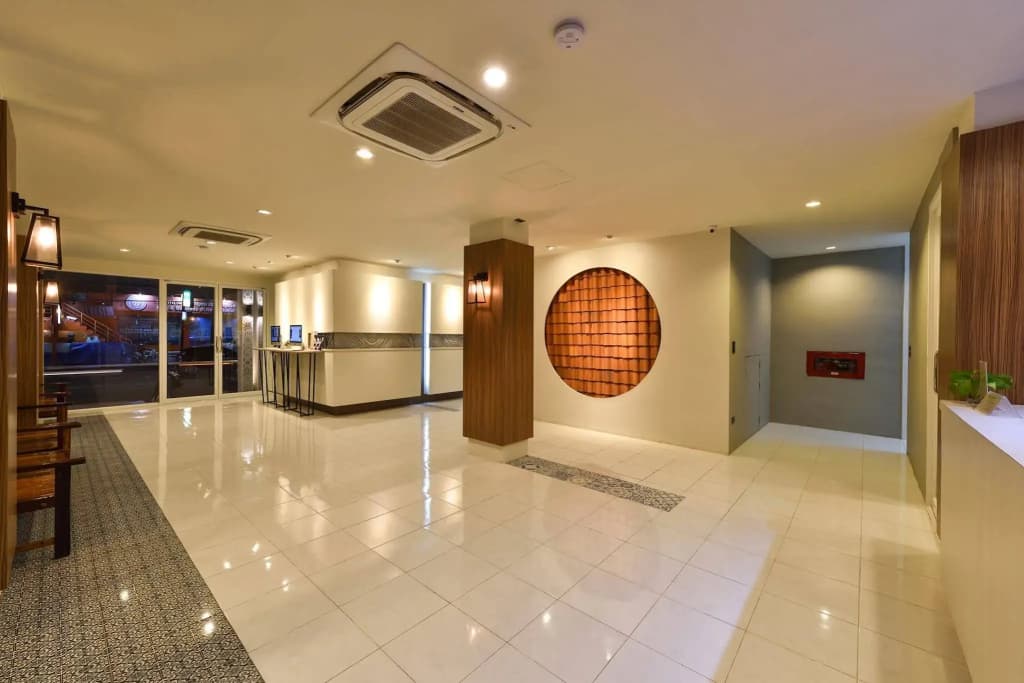 Montree Phuket Hotel - photo 15