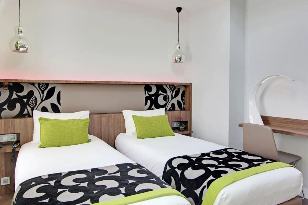 Hotel Alhambra - photo 10
